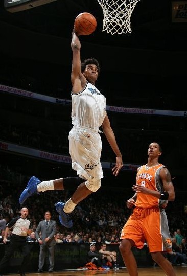 利雅得胜利客战新未来城体育：C罗PK拉卡泽特；菲利克斯首发（利雅得胜利客场挑战新未来城体育：C罗对决拉卡泽特，菲利克斯首发登场）