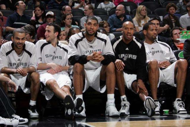 比亚迪×中国龙之队十一周年球迷大会圆满举行，与全国球迷共赴山城之约（比亚迪携手中国龙之队十一周年球迷盛会圆满举行，全国球迷相聚山城）