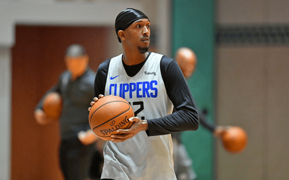 李金羽：今年的联赛看到了积极的改变，明年我们的困难会更多（李金羽：本赛季呈现积极转变，来年挑战将更严峻）