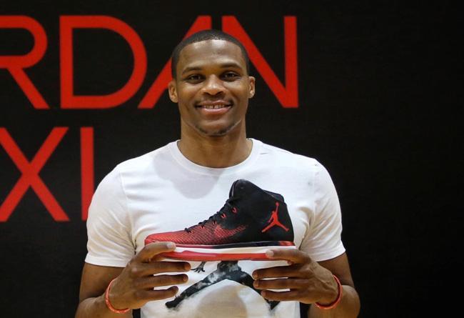 雷迪克：进攻端，我们的组织和执行力比去年有了显著的提升（雷迪克：进攻端的组织与执行力较去年显著提升）