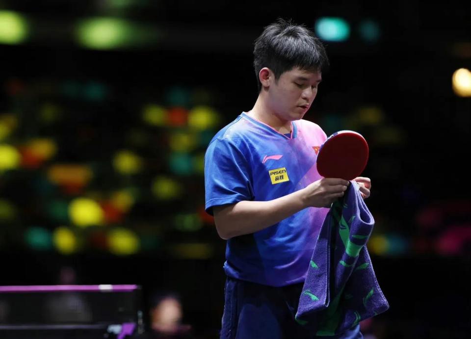 席的球员 席的球员